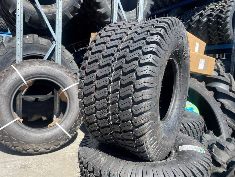 Anvelope noi 18x9.50-8 pentru tractor gazon marca BKT
