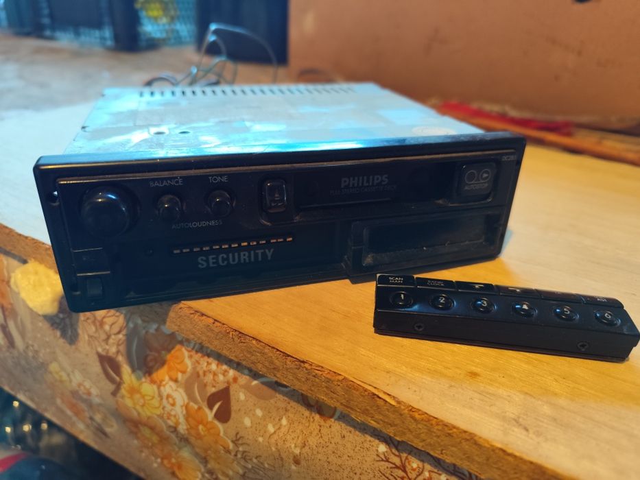 Радио с касетка Phillips