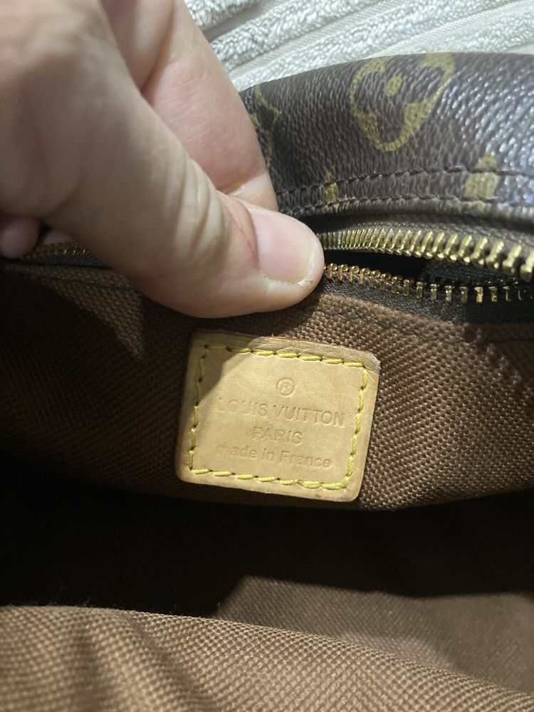 Louis Vuitton Pre-Owned
