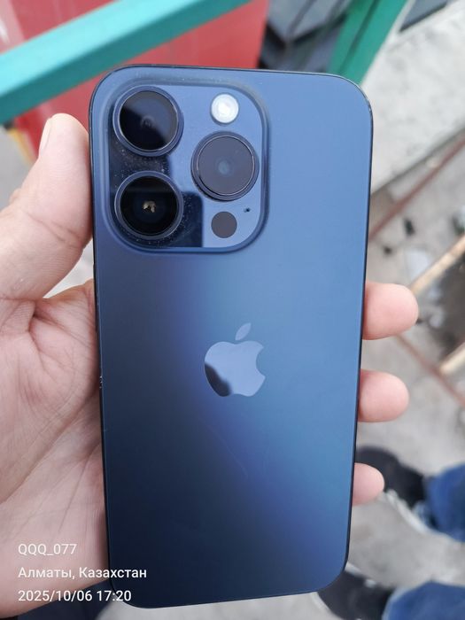Продам iPhone 15 pro