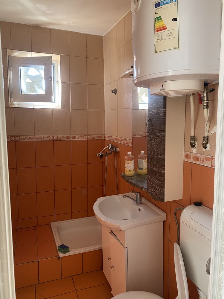 Închiriez apartament TR . Severin