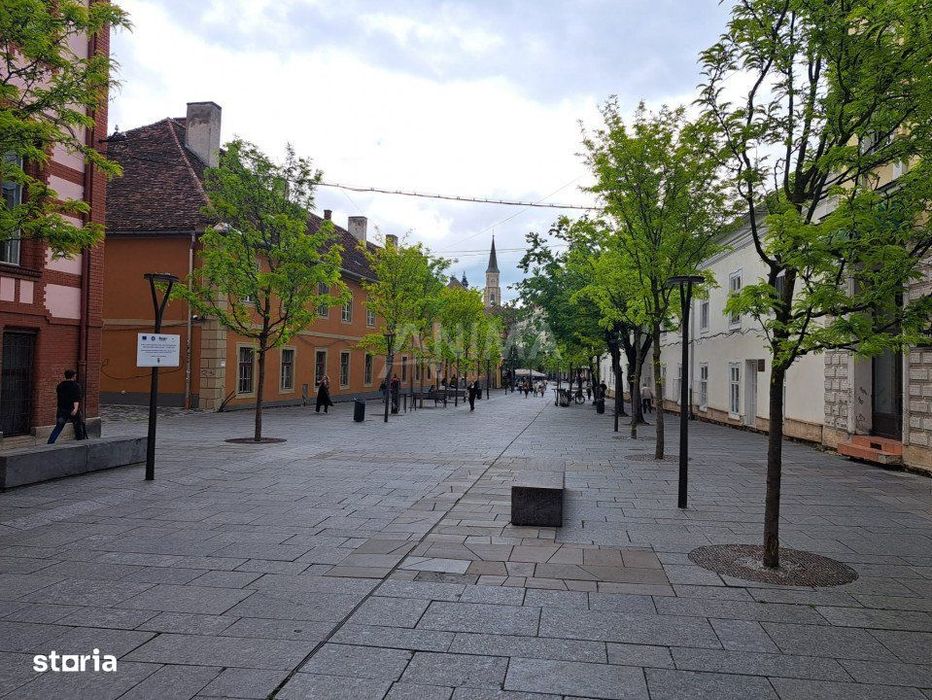 Apartament 2 camere ultracentral, parcare in curte