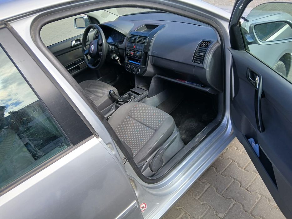 Polo 1.4 benzină din 2004