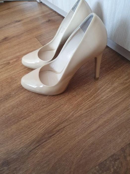 Женские туфельки