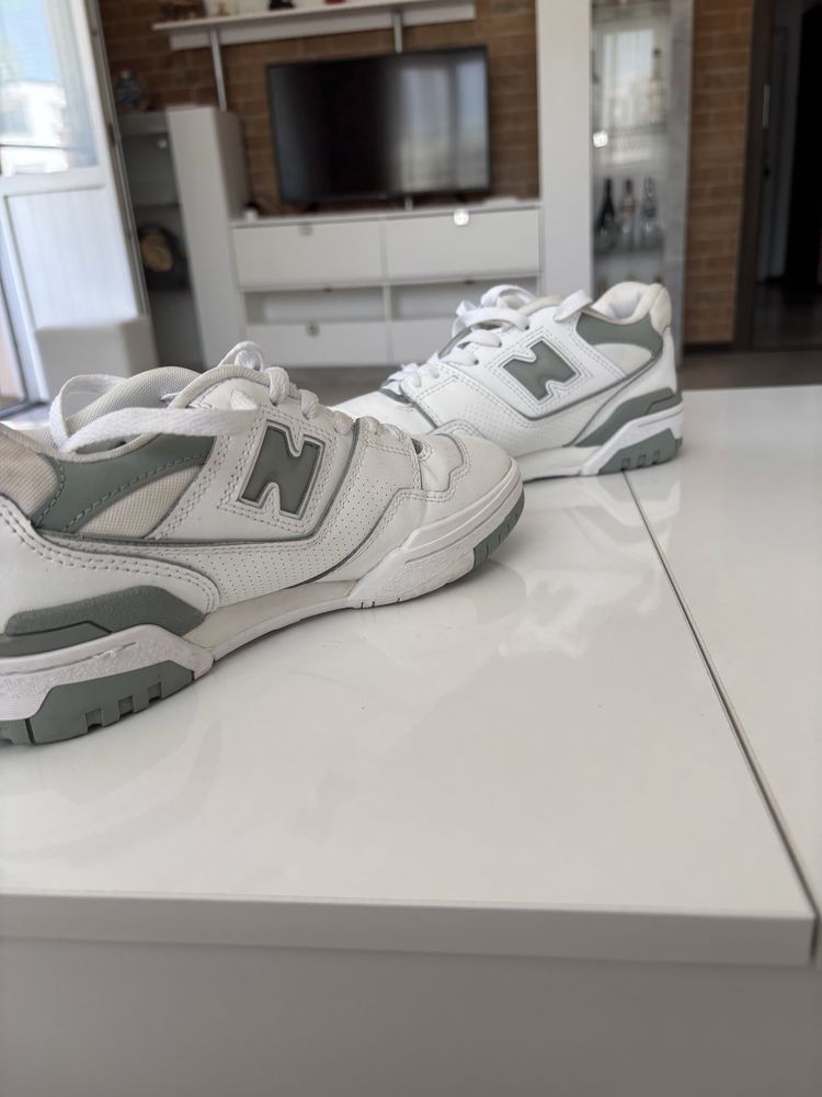 Дамски обувки New Balance 550