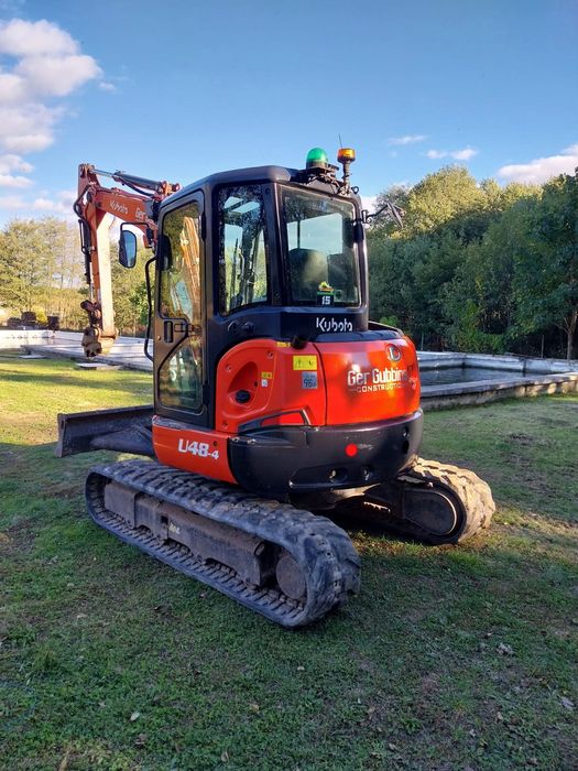 Vând miniexcavator Hitachi u33 si kubota u48 An 2017