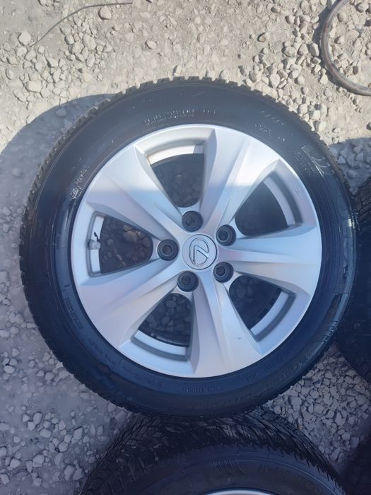 Продавам лети джанти за LEXUS 16" 5/114,3