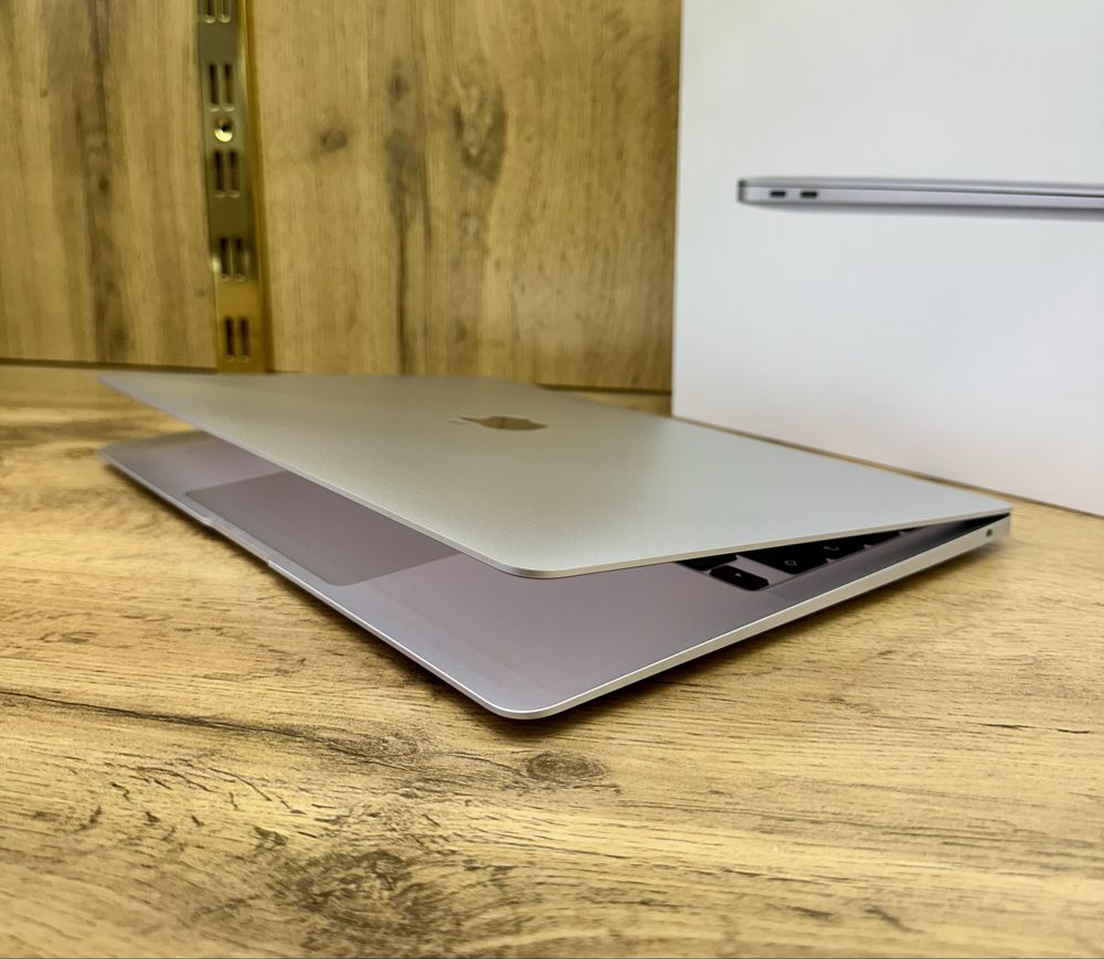 Macbook Air M1 8/256GB 13inch ideal