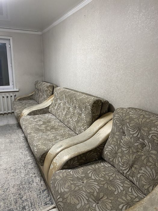 Диван с креслой