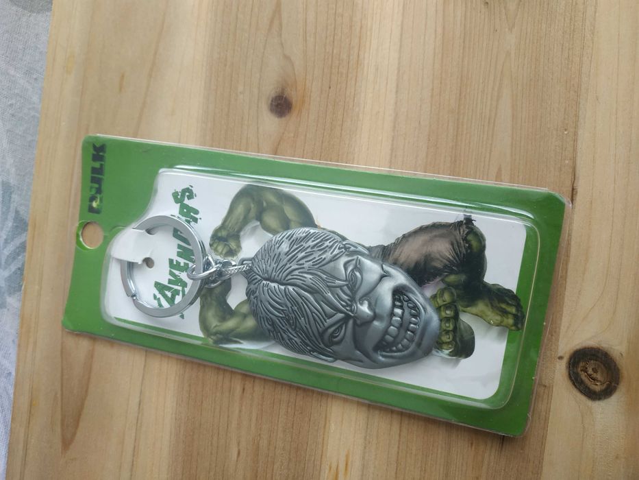 Ръчно изработени Ключодържатели и метални с комикси