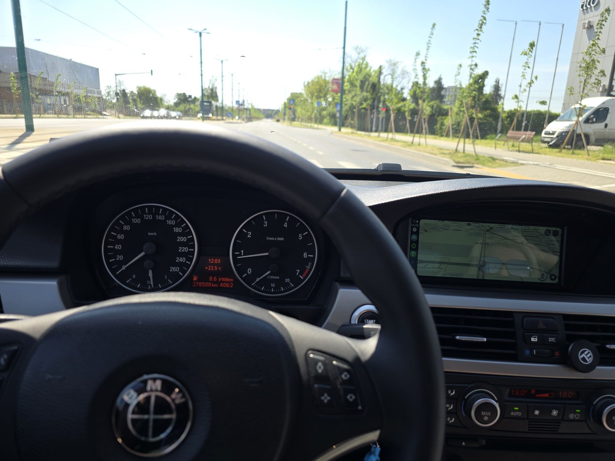 BMW 320i 150cp  e90