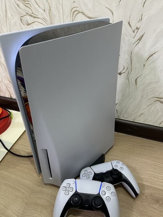 Продам Sony PlayStation 5