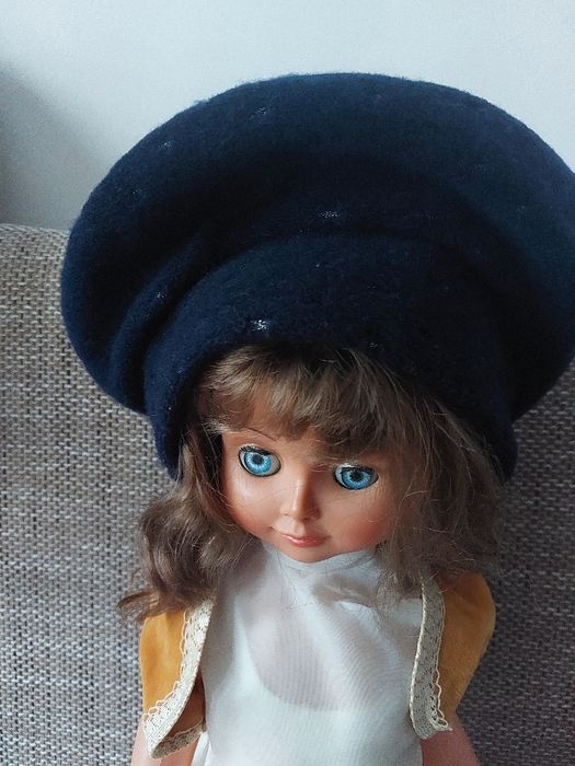 Bereta calduroasa de lana cu captuseala plusata