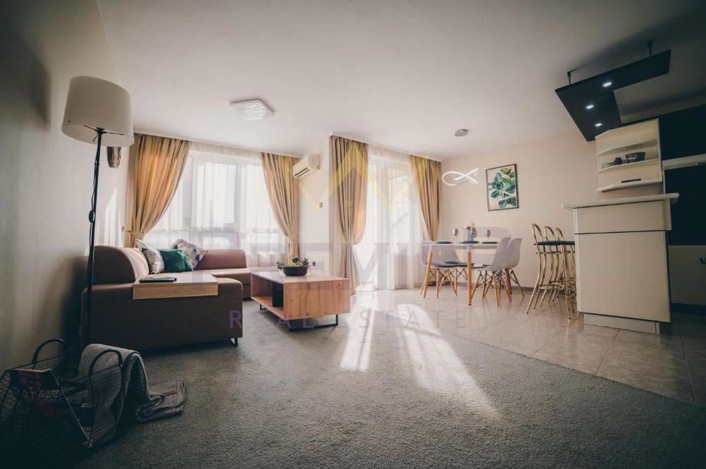 Дава се под наем Тристаен апартамент в Варна, Център - 90 кв.м за 765 € - Снимка #6