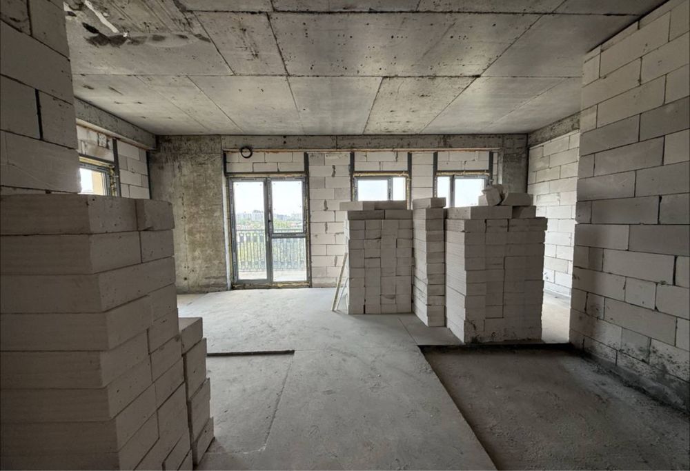 Продается квартира в  ЖК Mirabad Avenue 2/5/11 41м2 коробка