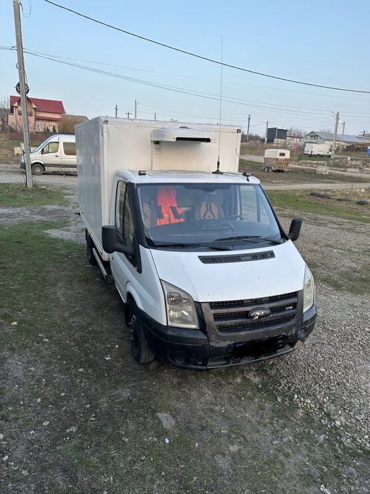 Vând Ford Transit