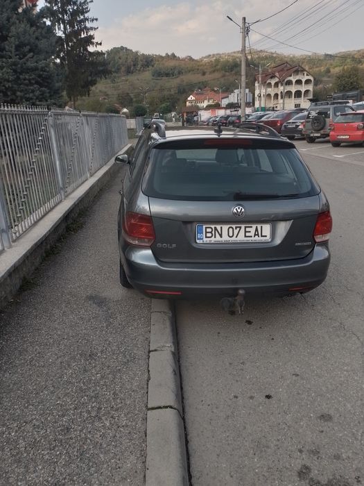 Se vinde ce se vede în poze