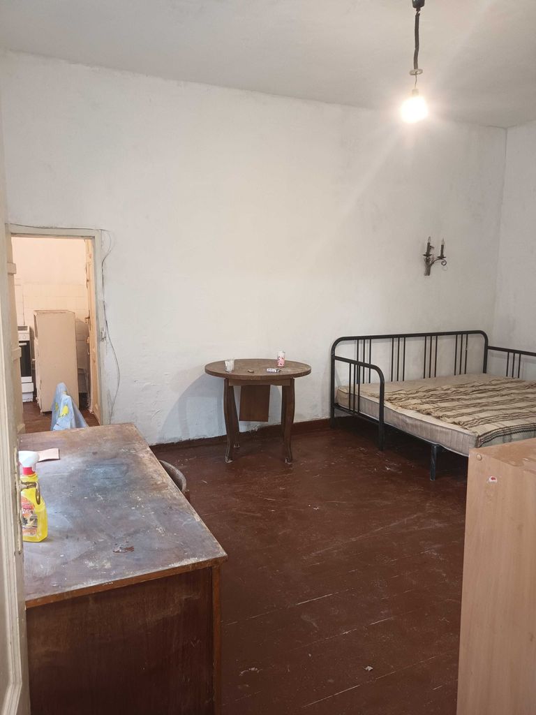 Продава се Етаж от къща в София, Център - 65 кв.м за 1108 €/кв.м - Снимка #3