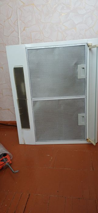 Продам вытяжку.150000сум