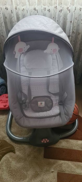 Patut bebelusi si leagan de bebelusi