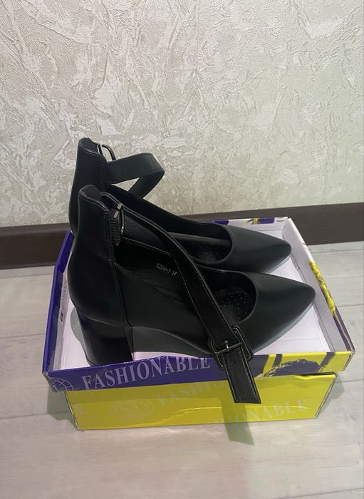 Продаю новые туфли 34 размер