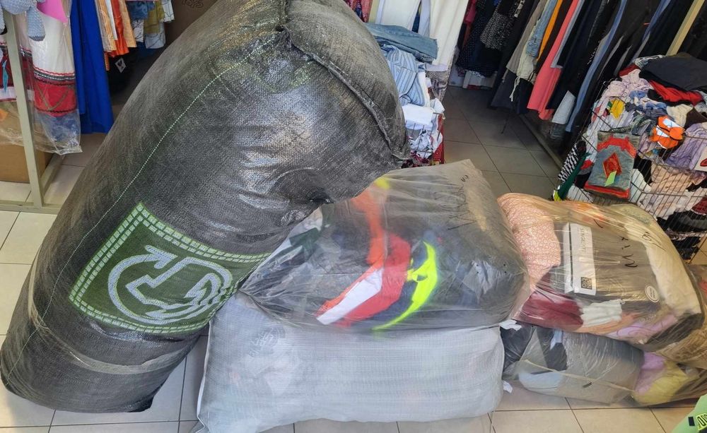 Дрехи втора употреба на килограм  3лв.