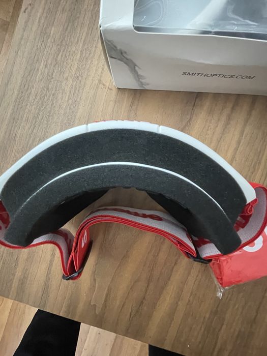 Ски очила Supreme x Smith