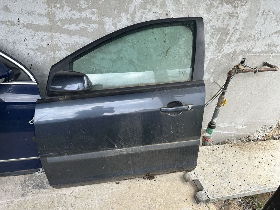 Usa  st fata  , st spate ford focus 2