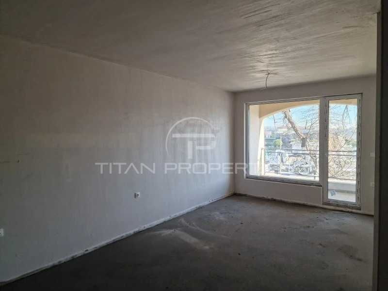 Продава се Тристаен апартамент в Пловдив, Кършияка - 103 кв.м за 1292 €/кв.м - Снимка #2