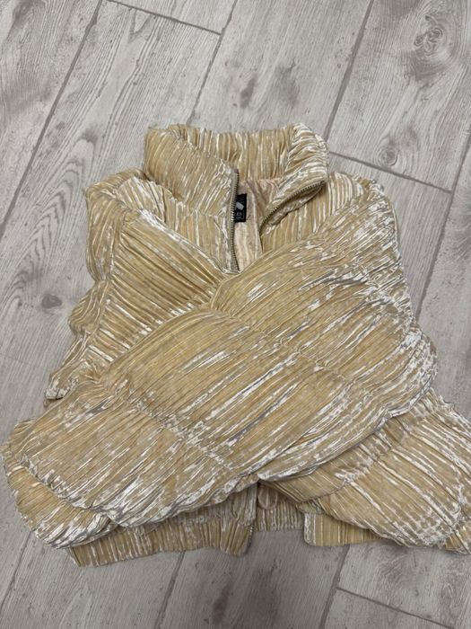 Дамско зимно яке Guess