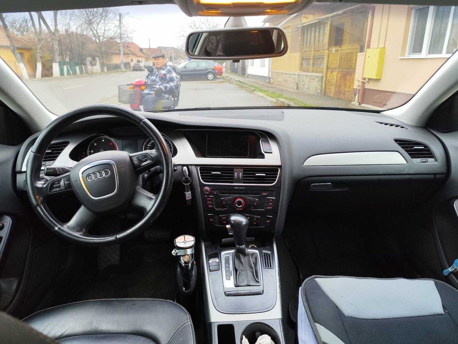 Audi A4 B8, 2009, 2.0 TDI, masina dotata pt persoana cu dizabilitati.