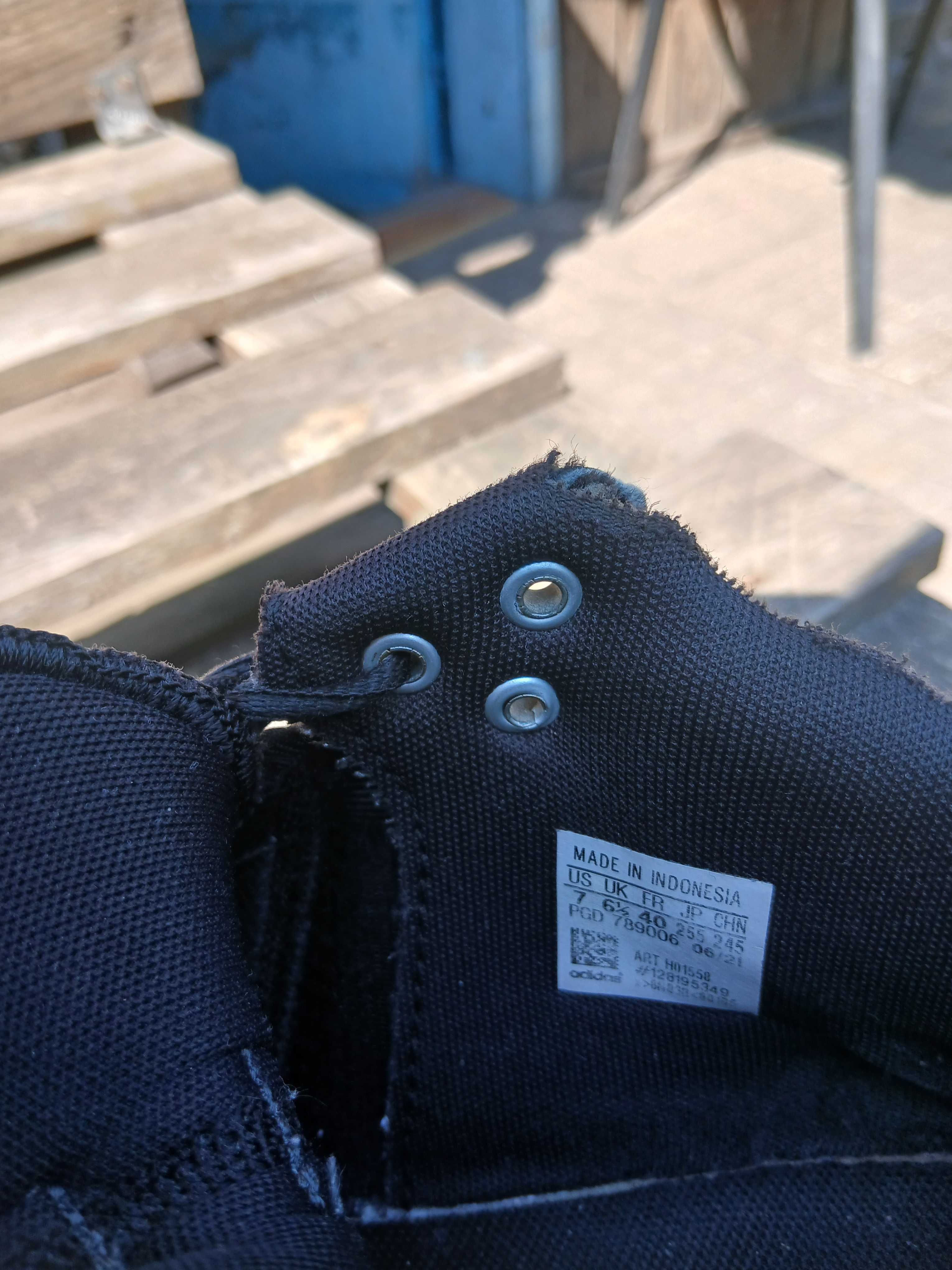 Mаратонки Adidas .
