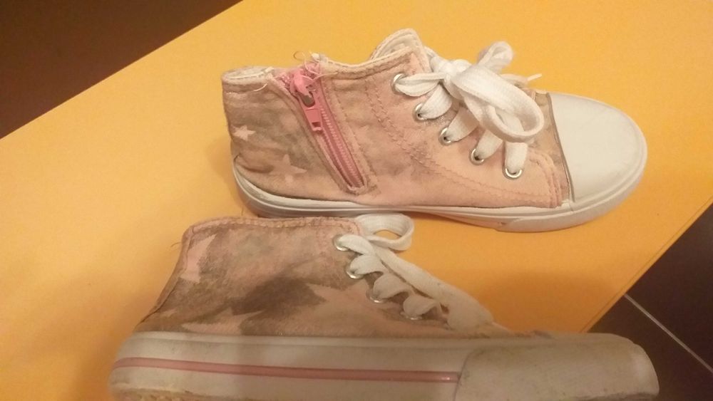 Оригинални маратонки Найк естествена кожа размер 25 за момченце  -40лв