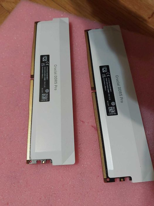 32GB DDR5 TeamGroup - 6400MT/s, Crucial Pro - 6000MT/s