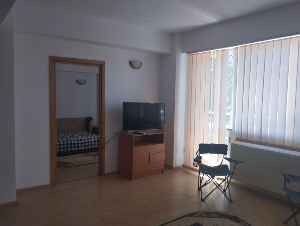 Închiriere apartament sezon