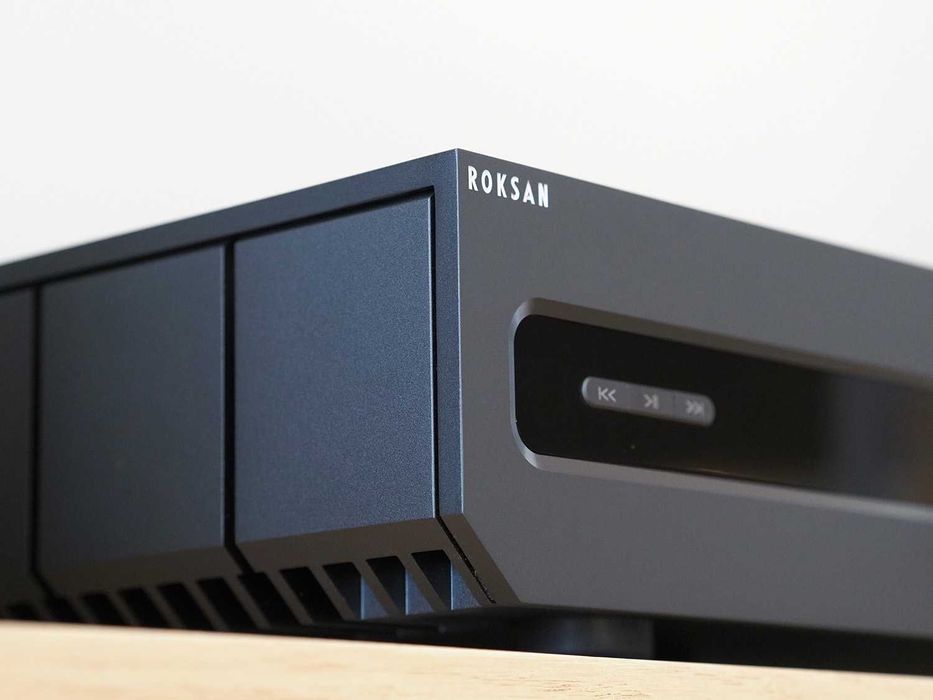Roksan Caspian 4G Streaming Усилвател (Made in UK) в гаранция!