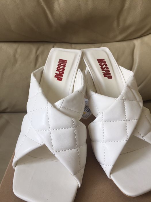 Дамски чехли