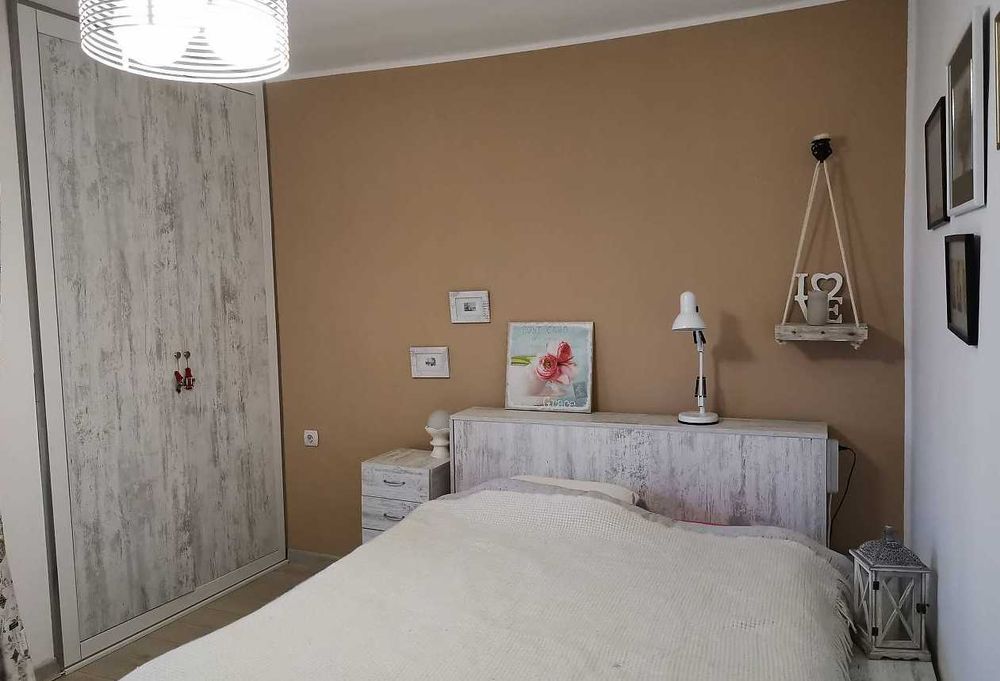 Дава се под наем Двустаен апартамент в Бургас, Зорница - 70 кв.м за 122.4 € - Снимка #2