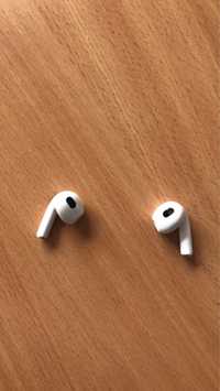 vand AirPods 3!