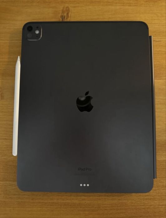 Ipad M4 Pro 13” cu Magic Keyboard si Apple Pencil Pro