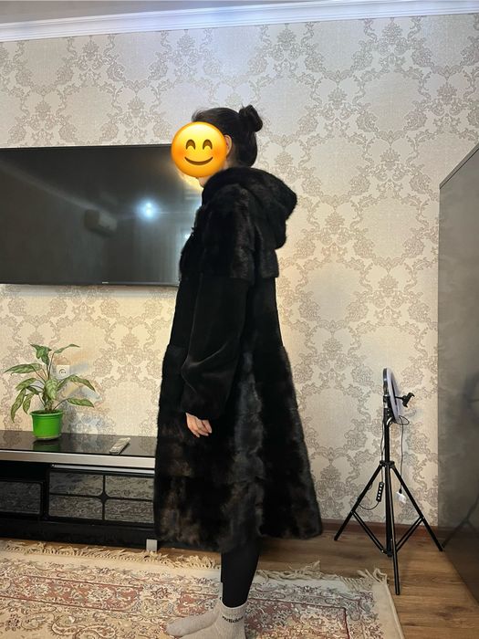 Шуба норковая черная