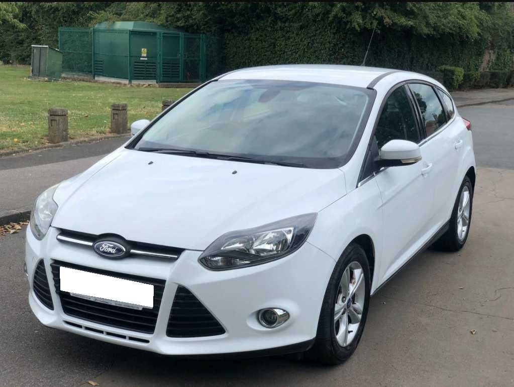 FORD  FOCUS  2013г. на части