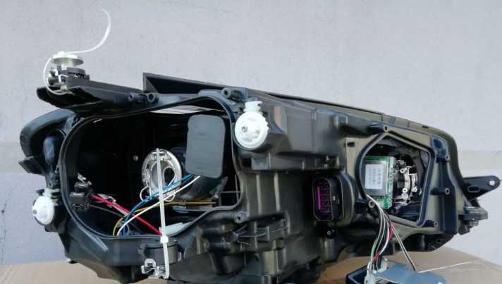 Корпус/Стъкло за фарове на VW Golf 7.5 17-19 LED Голф 7.5 17-19