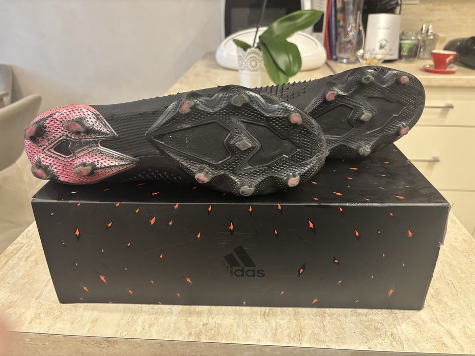 Футболни бутонки Adidas  42 2/3