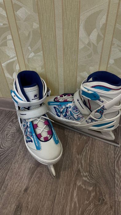 Продам коньки б/у