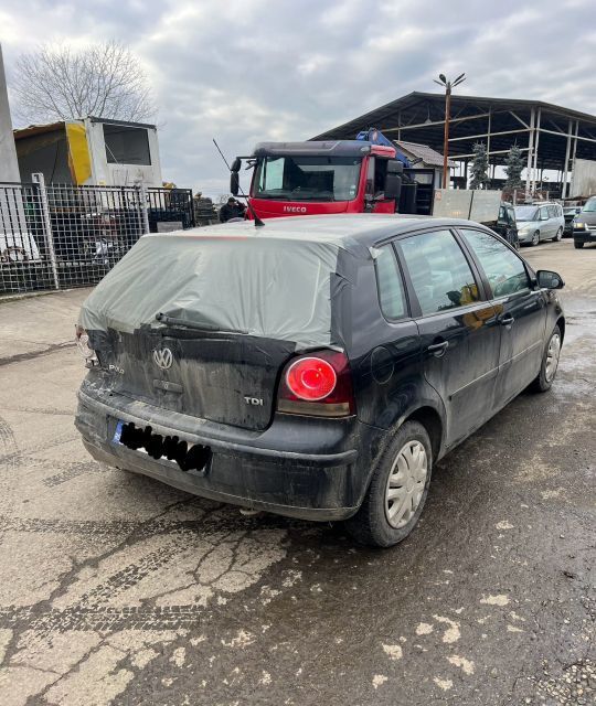 Dezmembrez Volkswagen VW Polo 4 9N [facelift] [2005 - 2009] Hatchback