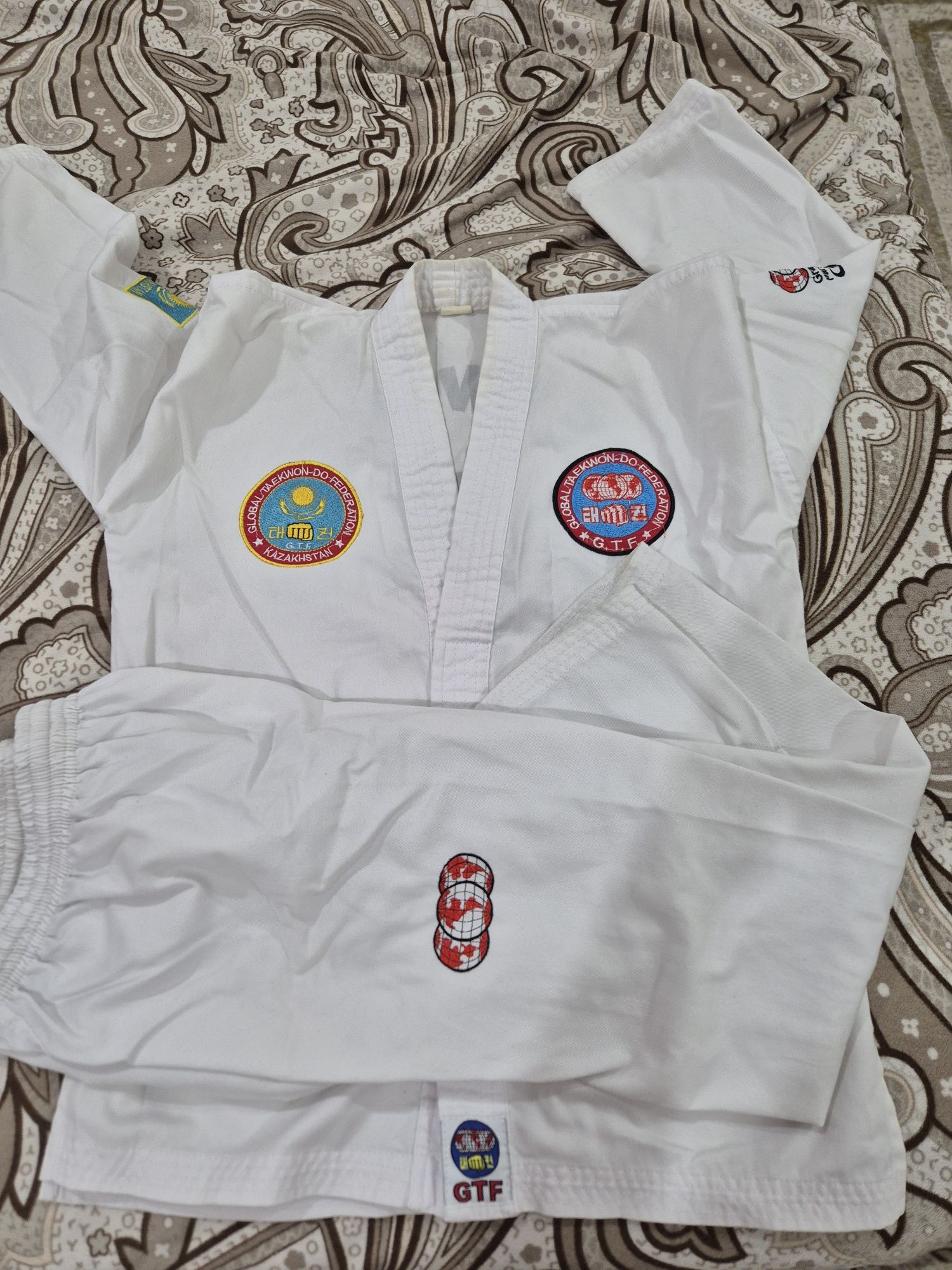 Продаётся кимано GTF для тайквандо