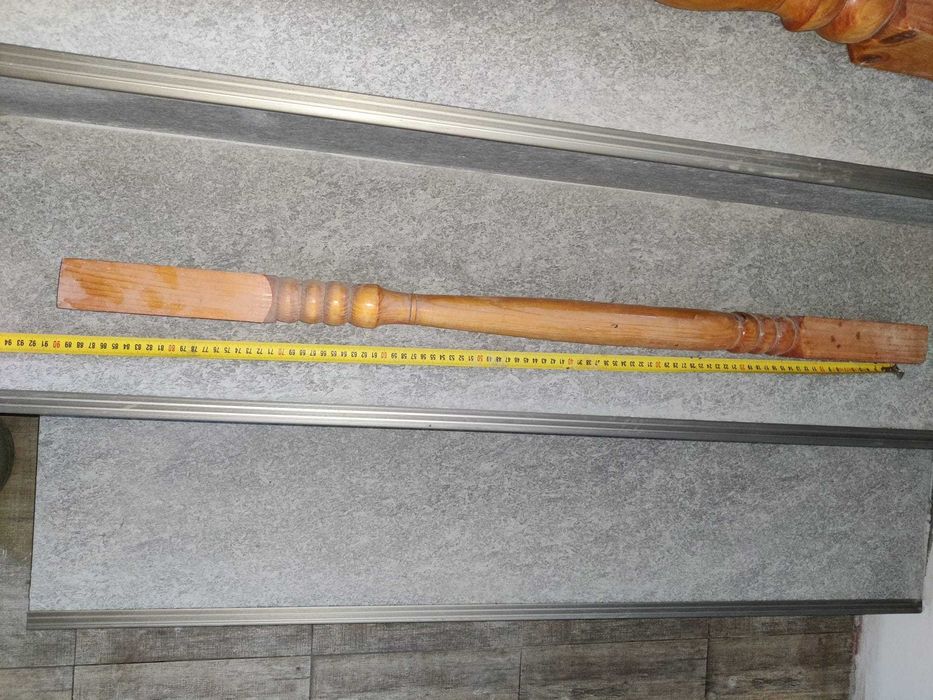 Vand 14m balustrada din lemn de brad.1300 ron