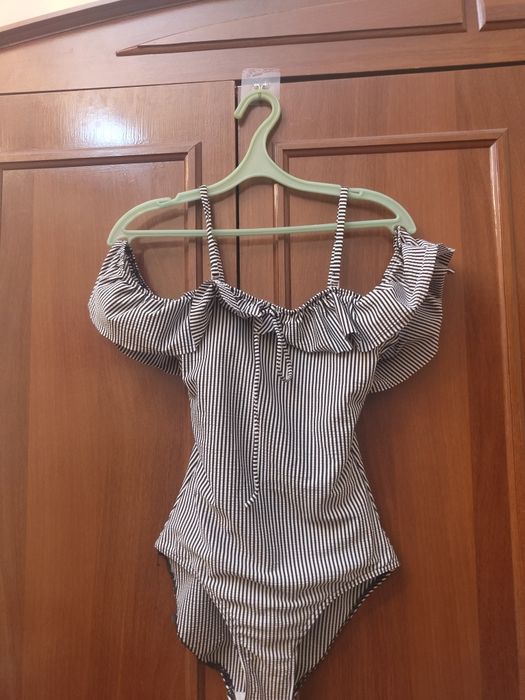 Купальники женские