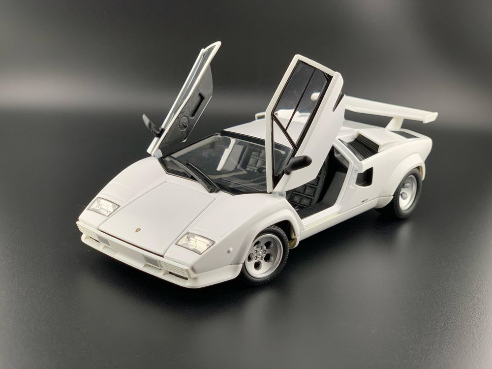 Macheta auto Lamborghini Countach LP5000S, Welly , 1/24